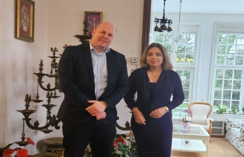 Ambassador Pooja Kapur met Prof Jan W. Thomsen, Chair of the Danish Quantum Community